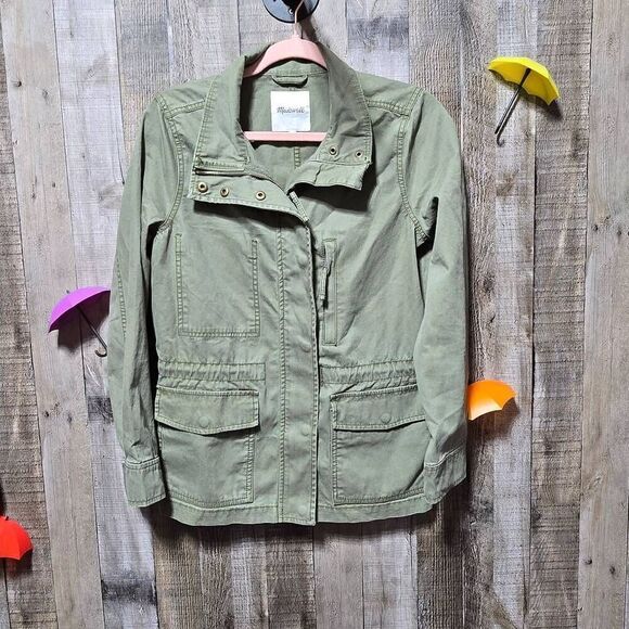 Madewell Fleet Jacket in Desert Olive Military-Inspired Fall Jacket - Picture 2 of 5
